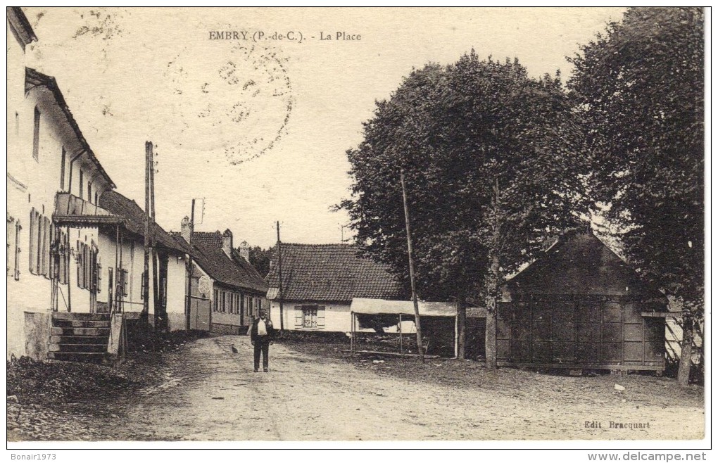 Place d'Embry (4)